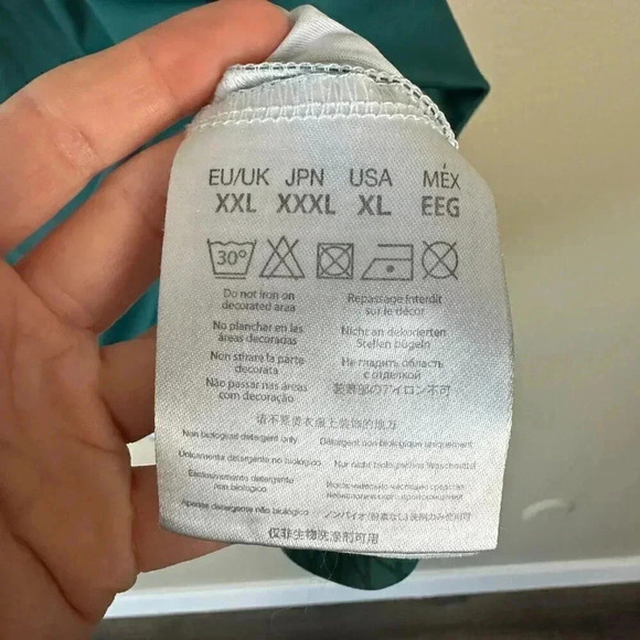 Aston Martin F1 Racing Jersey Green Women's XL - Picture 9 of 9